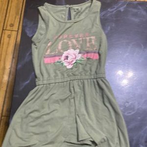 Adorable little girls dress with shorts underneath 5/6